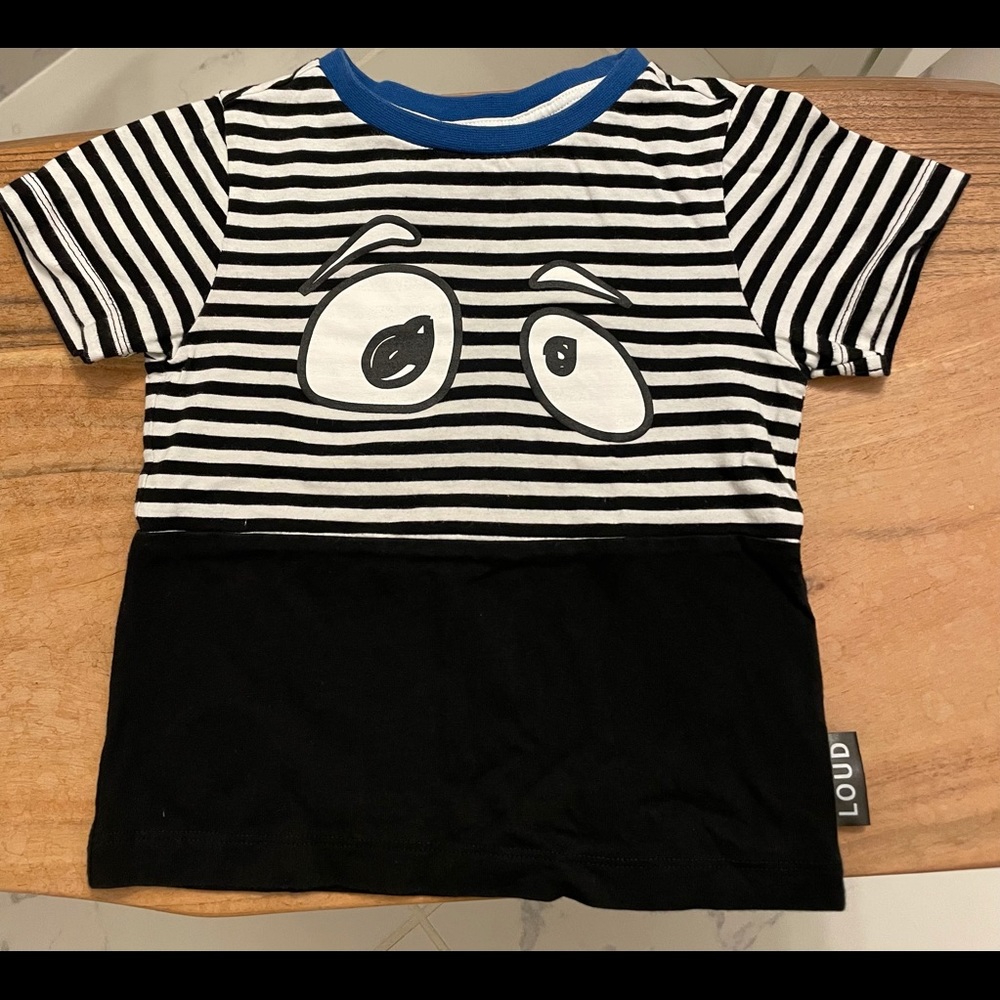 Loud Apparalel T-shirt in size 3